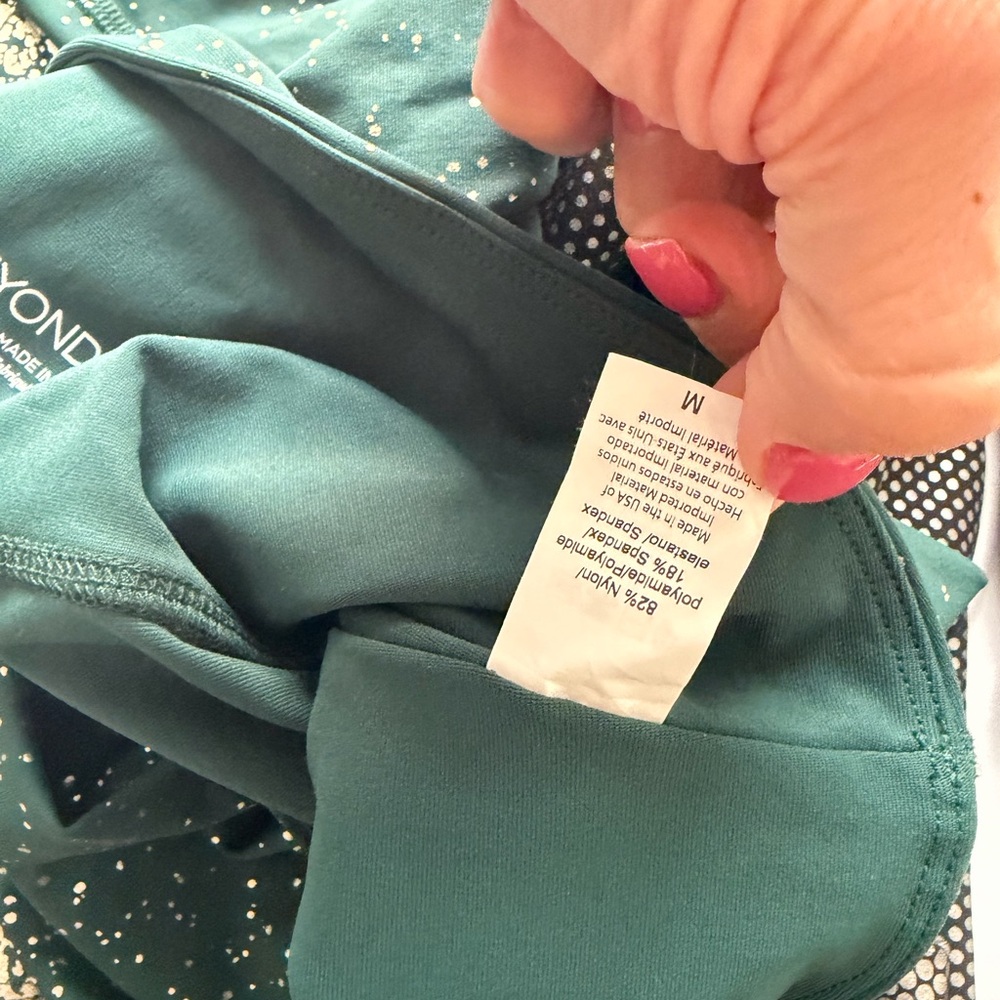 Beyond Yoga Legging Bundle - Picture 6 of 7
